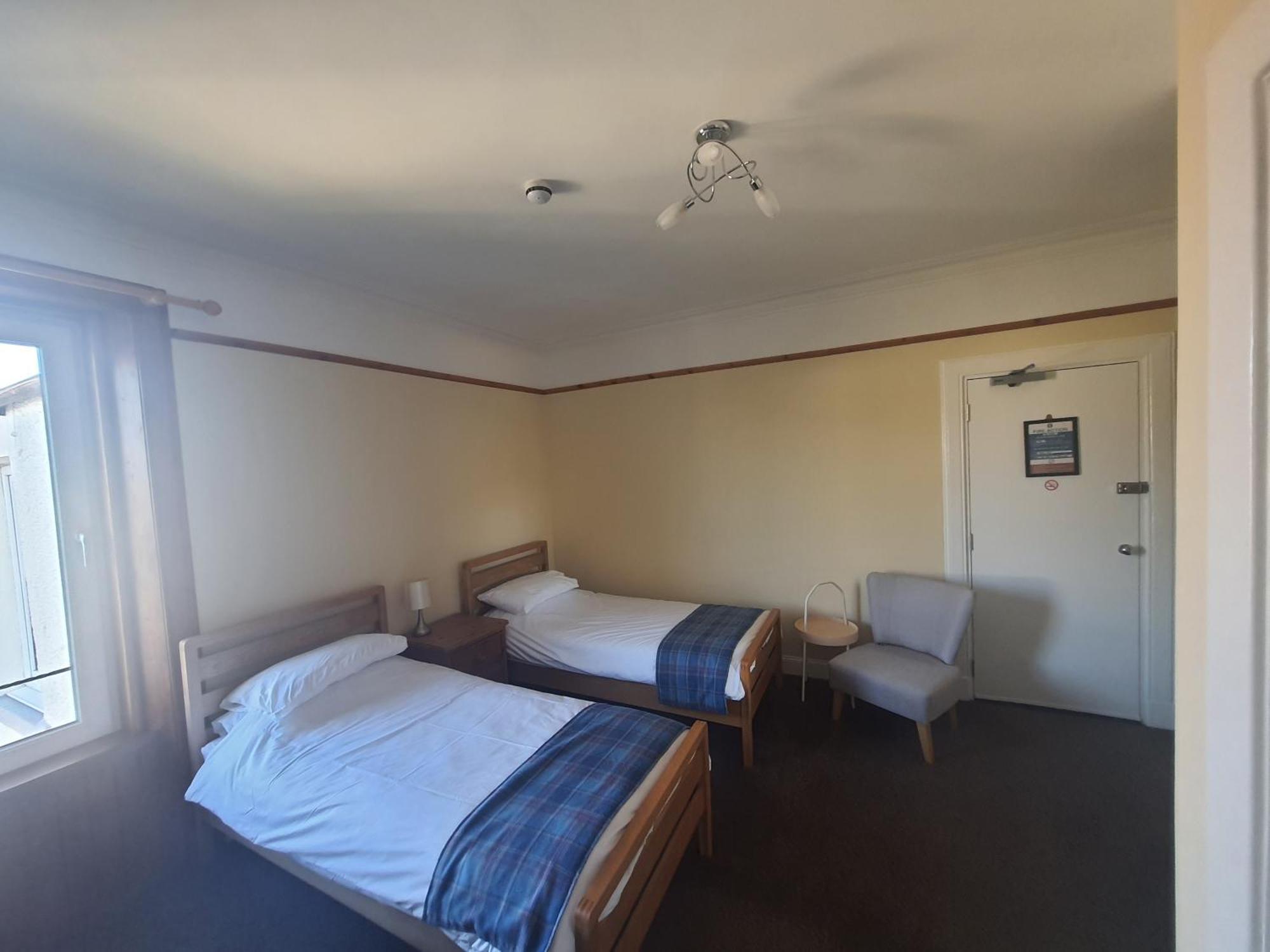 Hotel The Cairns Leven Leven  Habitación foto